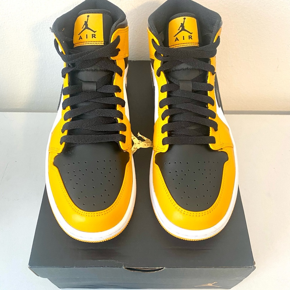 Jordan 1 Mid “Taxi”!! Multiple sizes!! Ships next day!! 100% authentic!